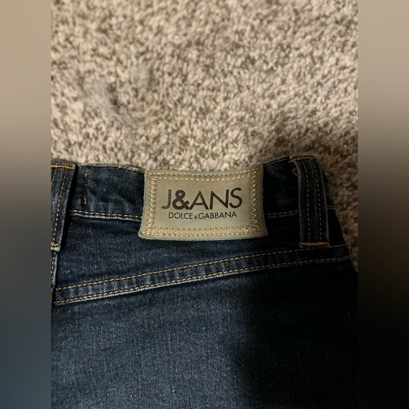 Dolce & Gabbana Women’s Mid-Rise Straight Leg Jeans
Size: M - Picture 6 of 7